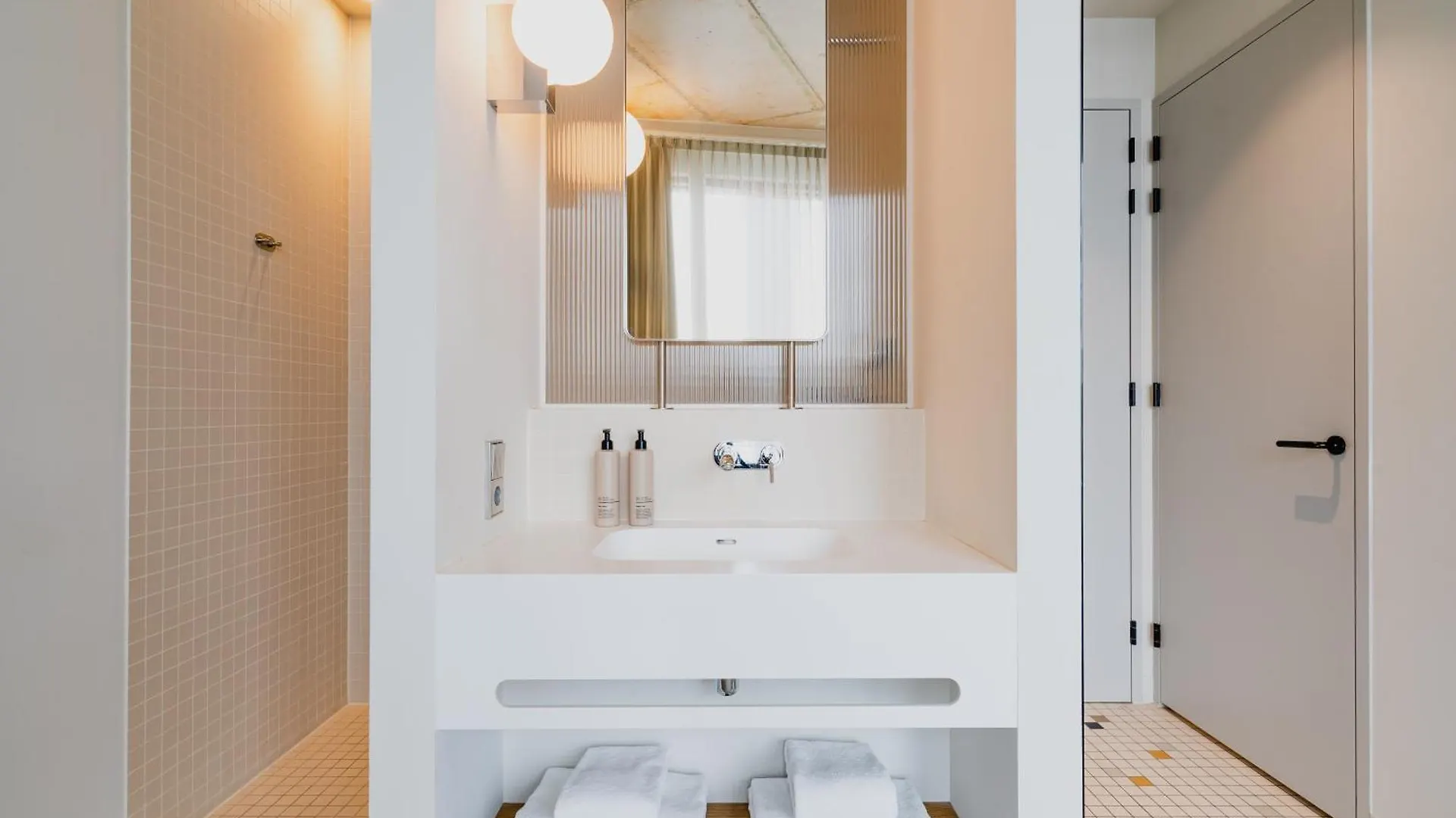 Hotel Pontsteiger Amsterdam 4*,  Nederland